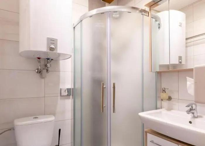 Esche By Interhome Feistritz im Rosental